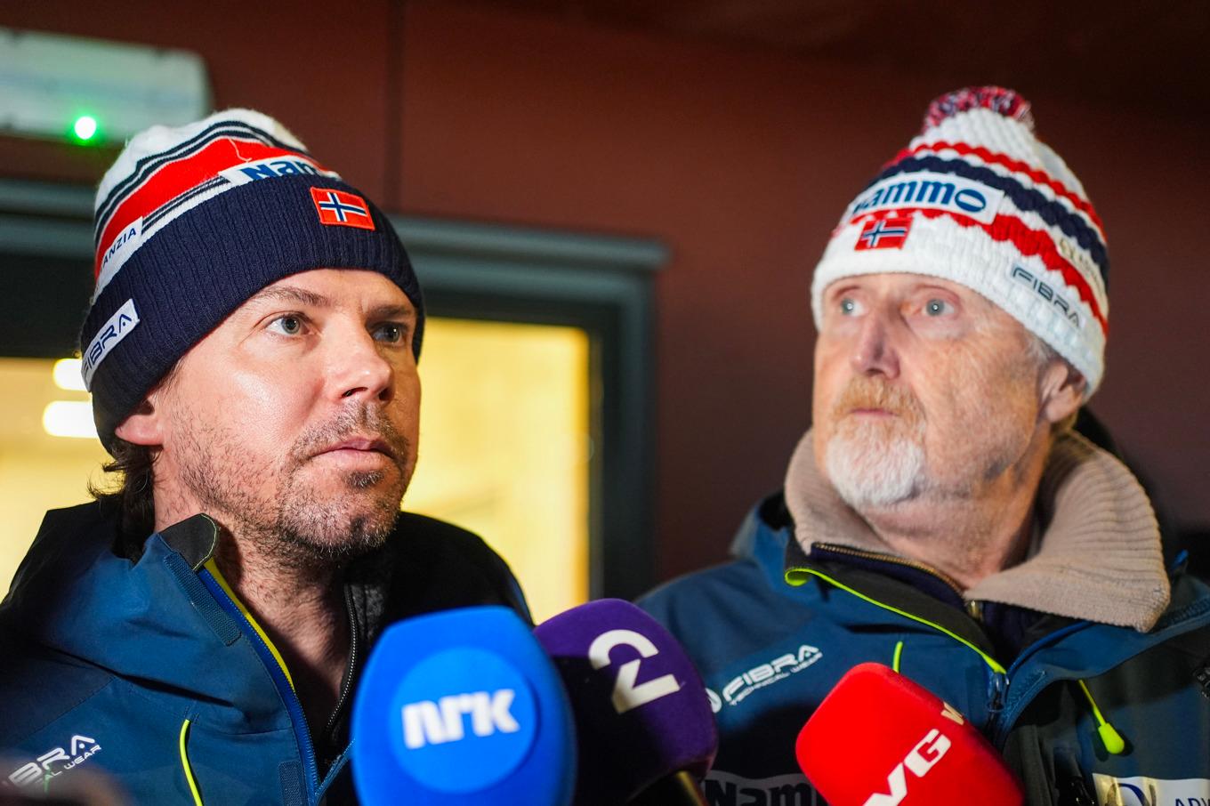 Norske landslagstränaren Magnus Brevig, till vänster, stängs av efter skandalen i VM. Foto: Terje Pedersen/NTB/TT