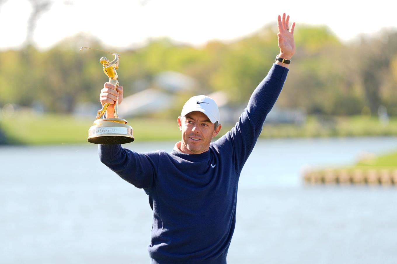Rory McIlroy vann The Players Championship på måndagen efter särspelsseger mot JJ Spaun, USA. Foto: Julia Demaree Nikhinson/AP/TT