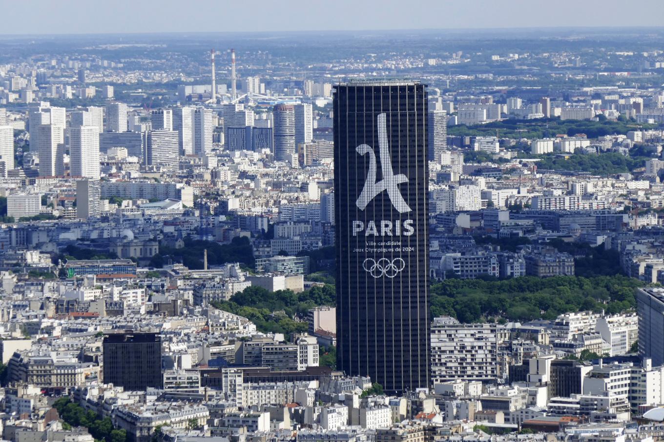 Biljakten slutade en liten bit från Montparnassetornet i centrala Paris. Arkivbild. Foto: Erik Johansen/NTB/TT