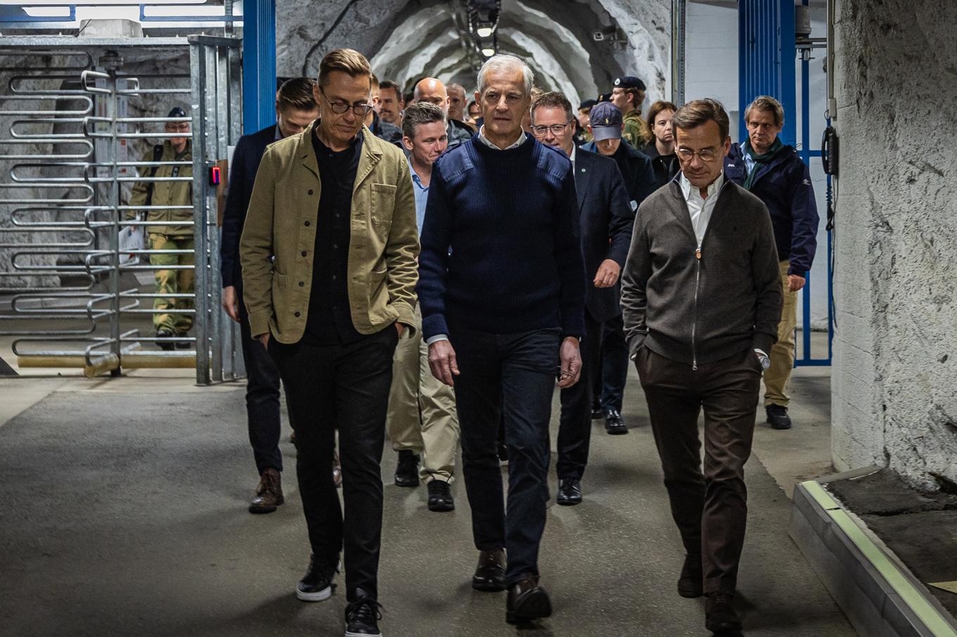Norges statsminister Jonas Gahr Støre, Finlands president Alexander Stubb och Sveriges statsminister Ulf Kristersson besökte det norska försvarets operativa högkvarter i Reitan utanför Bodø sommaren 2024. Arkivbild Foto: Jan Langhaug NTB/TT