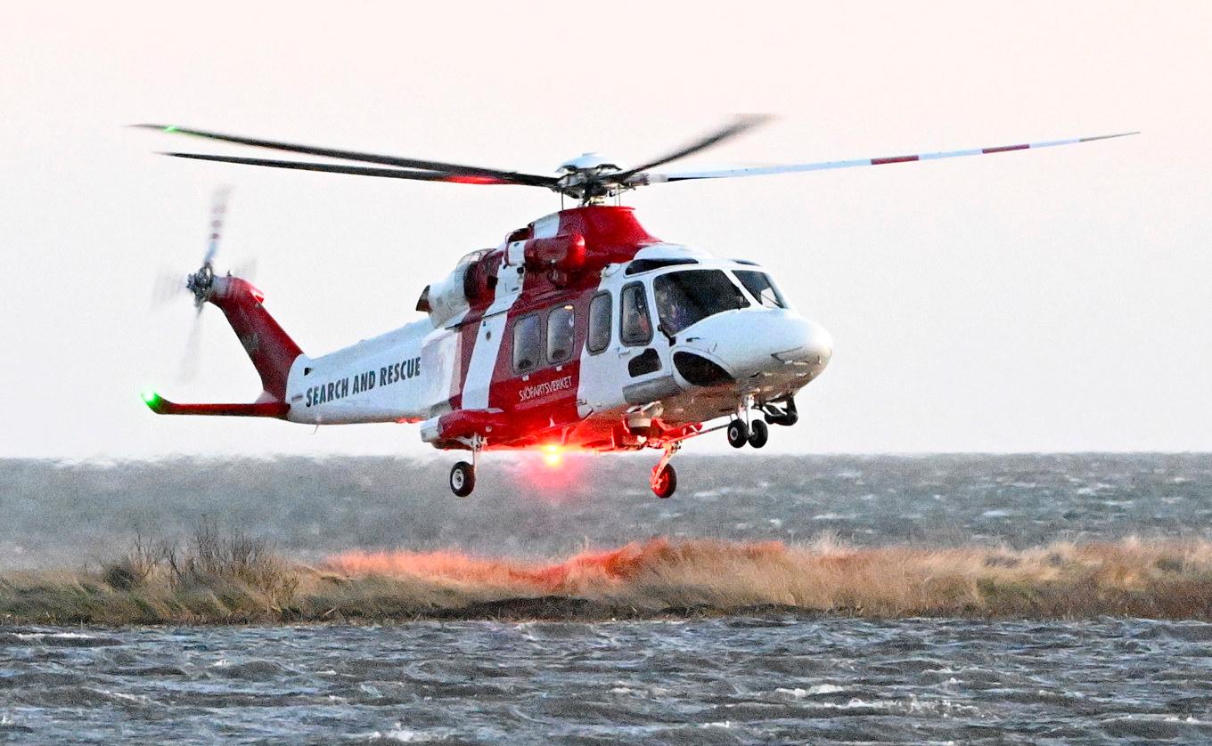 Regeringen föreslår ett anslag på 71 miljoner till Sjöfartsverket, vilket ska motverka nedläggningen av helikopterbaser. Arkivbild. Foto: Johan Nilsson/TT