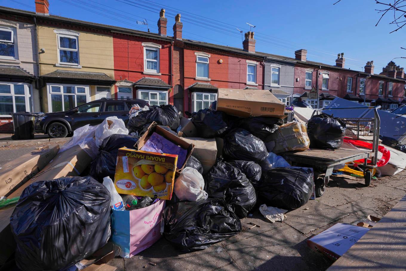 Sopbergen växer i Birmingham. Foto: Kirsty Wigglesworth/AP/TT