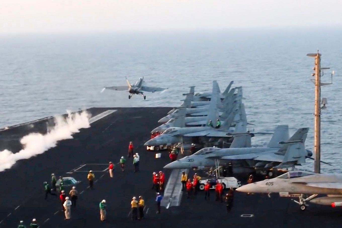 USA:s har genomfört flyganfall mot Huthirörelsen i Jemen sedan den 15 mars. Arkivbild. Foto: US Navy via AP/TT