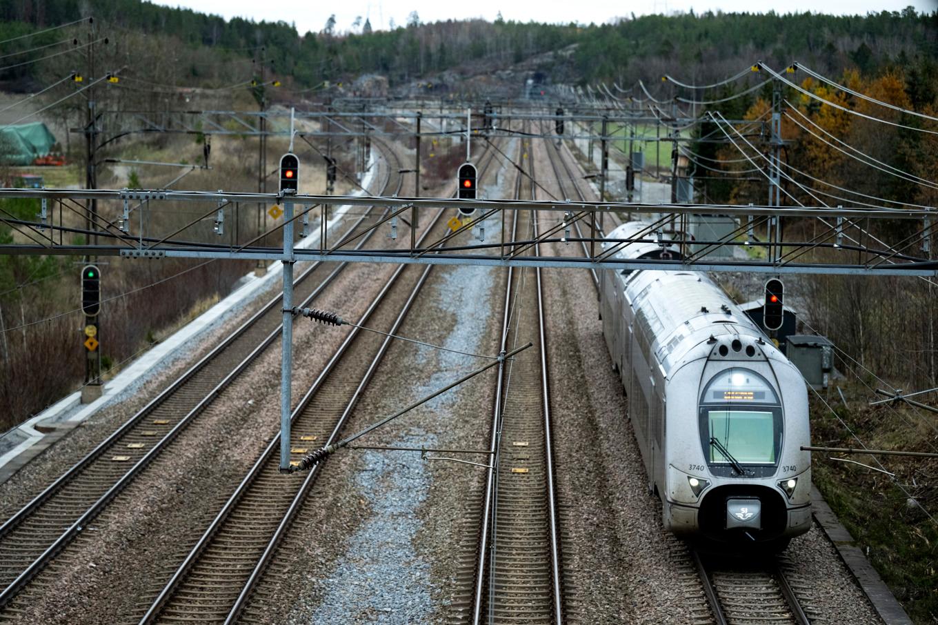 Det har varit tågtrubbel norr om Stockholm. Genrebild. Foto: Pontus Lundahl/TT