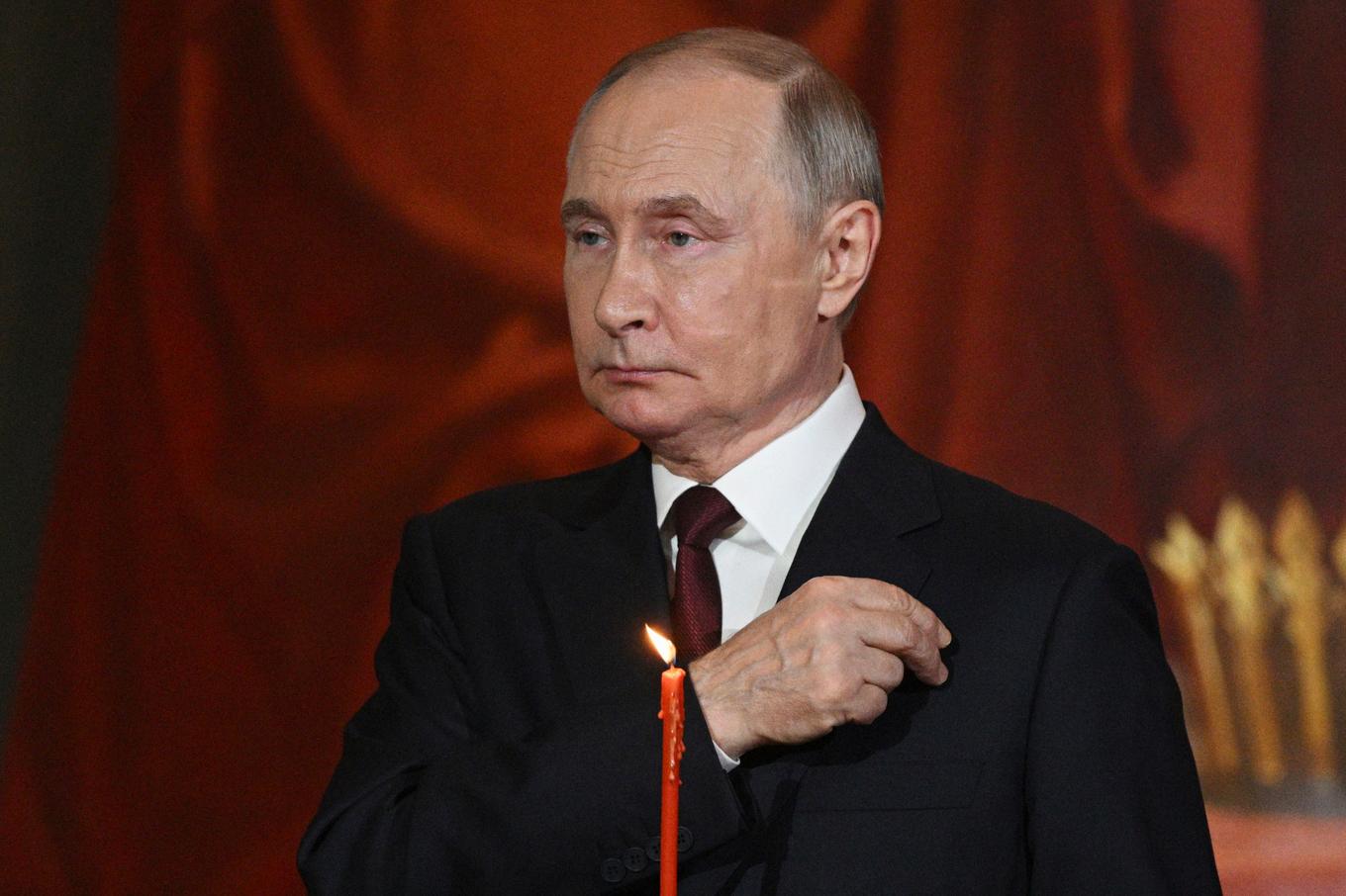 Rysslands president Vladimir Putin under en påskmässa i Moskva på påskafton. Foto: Sputnin Kreml via AP/Ramil Sitdikov