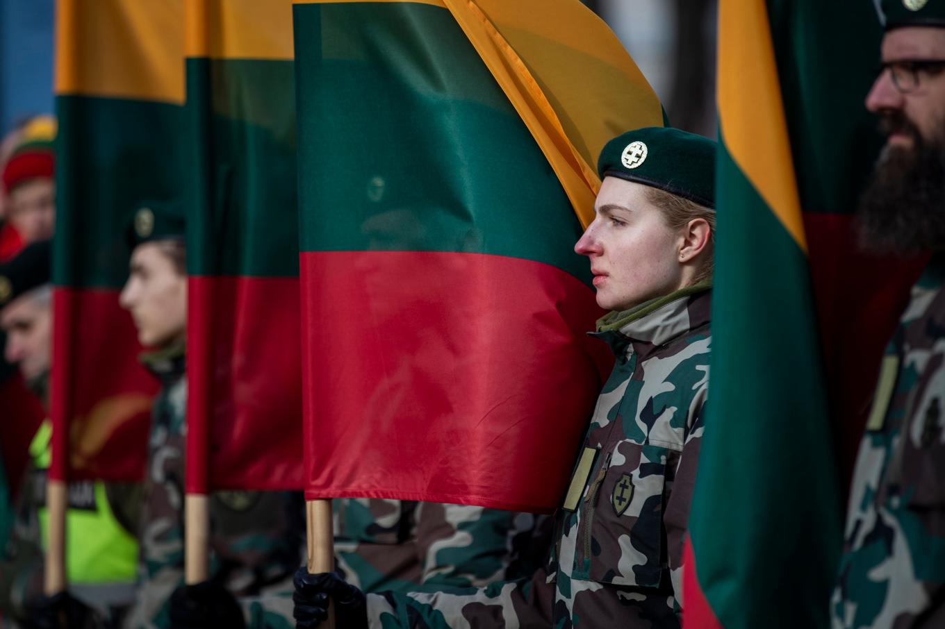 Litauen rustar militärt men förbereder även befolkningen på vad som kan krävad vid ett eventuellt krig med Ryssland. Arkivbild. Foto: Mindaugas Kulbis/AP/TT