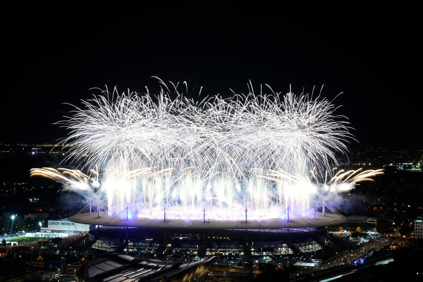 Fyrverkerier i avslutningen av sommar-OS i Paris 2024. Arkivbild Foto: Luca Bruno/AP/TT