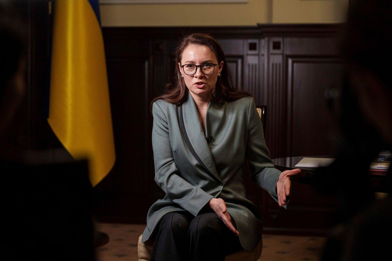 Ukrainas biträdande premiärminister, tillika ekonomi- och handelsminister, Julia Svyrydenko uppges besöka USA för att skriva under ett mineralavtal. Foto: Evgeniy Maloletka/AP/TT