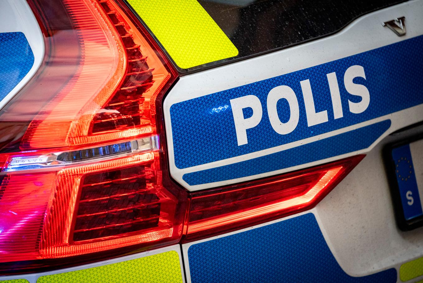 En tonåring har förts till sjukhus med livshotande skador efter en singelolycka. Arkivbild. Foto: Johan Nilsson/TT