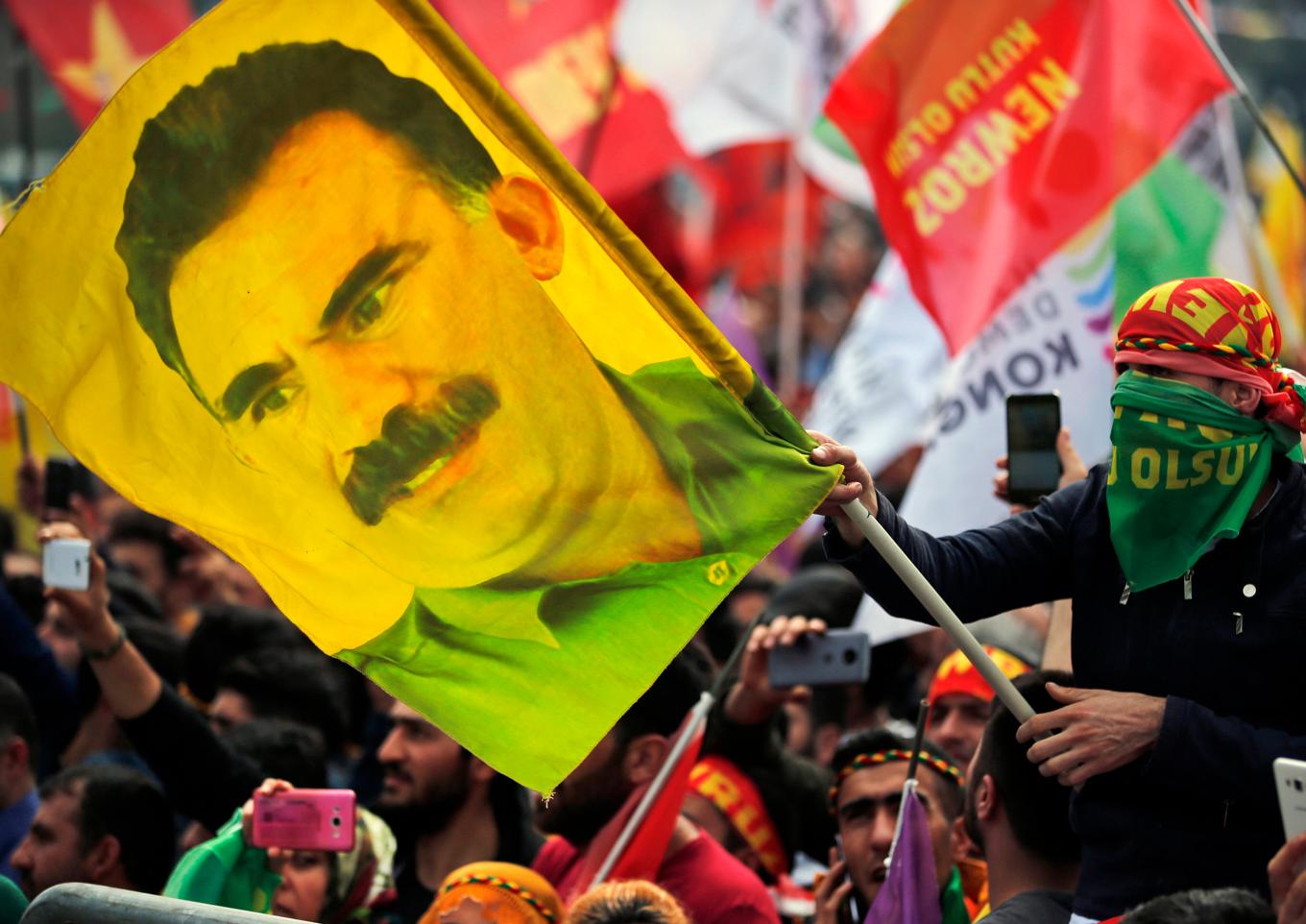 PKK-grundaren Abudllah Öcalan manade till upplösandet av PKK tidigare i år. Arkivbild. Foto: Lefteris Pitarakis/AP/TT