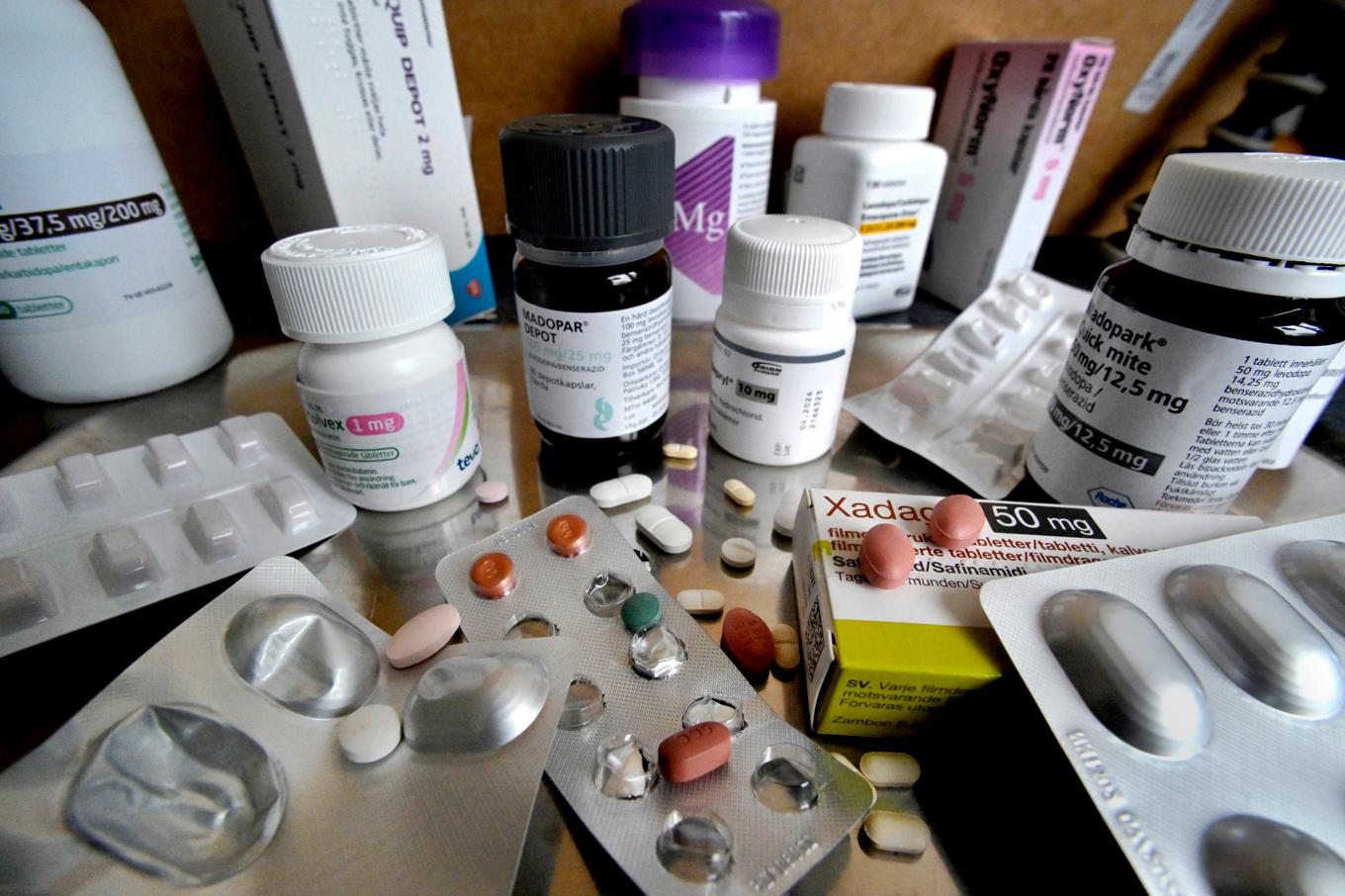 I fjol minskade antalet dödsfall kopplade till förgiftning av läkemedel och/eller droger jämfört med tidigare år, visar preliminär statistik från Rättsmedicinalverket. Arkivbild. Foto: Janerik Henriksson/TT