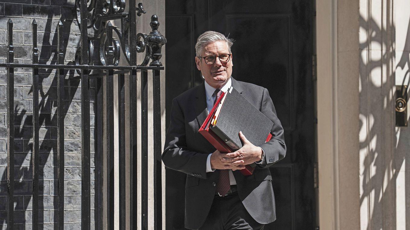 Storbritanniens premiärminister Keir Starmer har uppmärksammats för sin tuffare linje mot invandring den senaste tiden. Foto: Court/Getty Images
