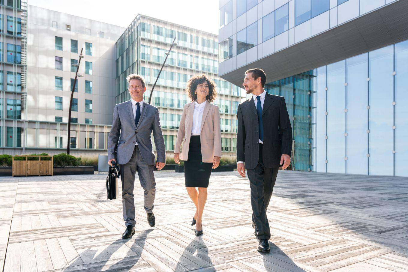 Ett promenadmöte kan gynna brainstorming och kreativitet. Foto: Shutterstock