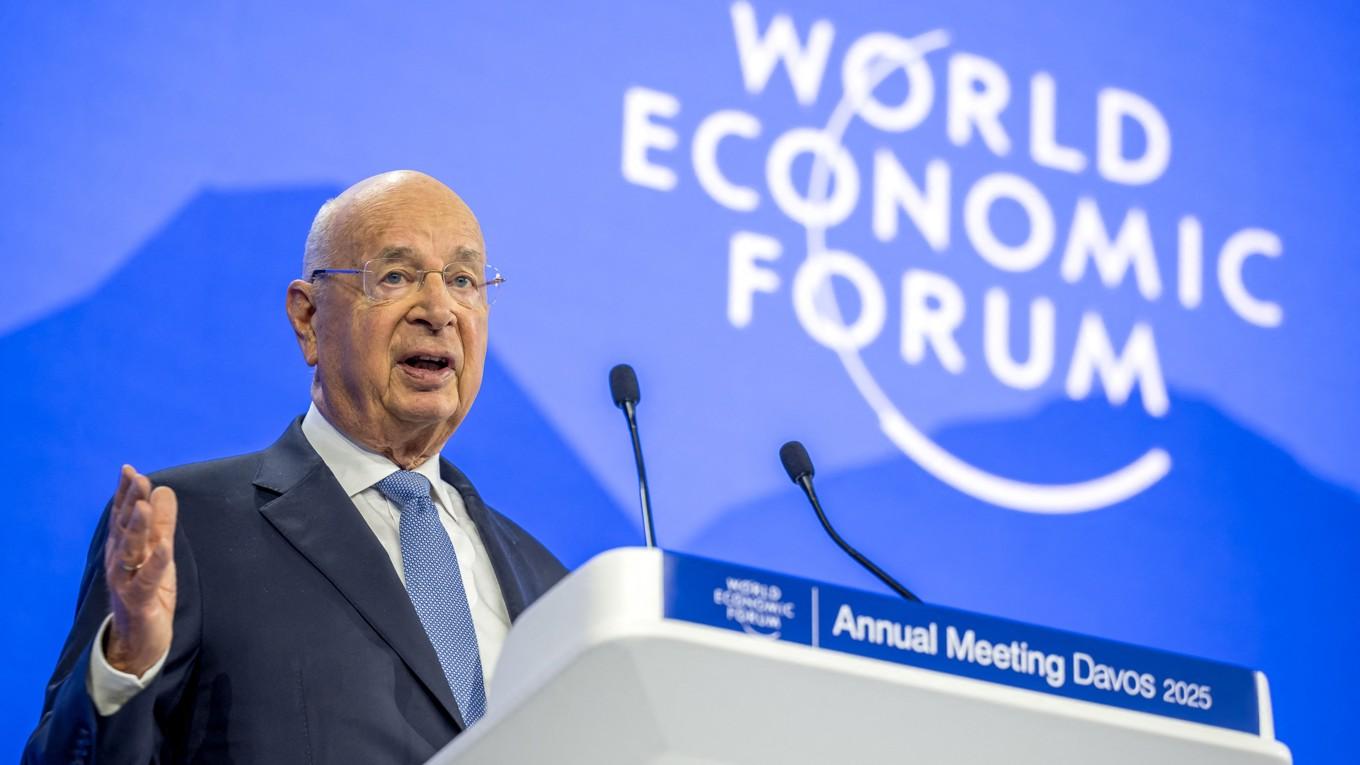 87-årige Klaus Schwab var med och grundade World Economic Forum 1971. Foto: Fabrice Coffrini/AFP via Getty Images