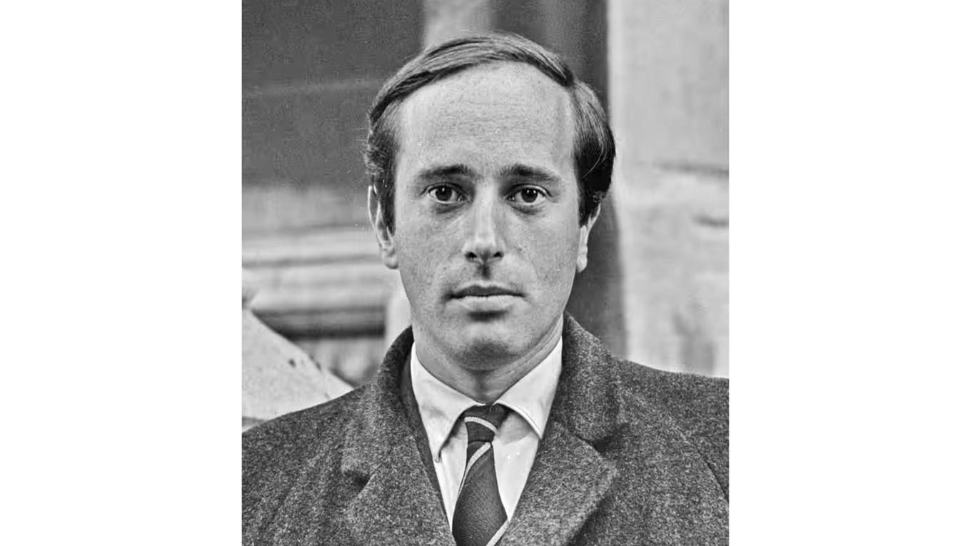 Brian Glanville inför VM 1958 som färsk football correspondent på Sunday Times. Foto: Evening Standard/Hulton Archive/Getty Images