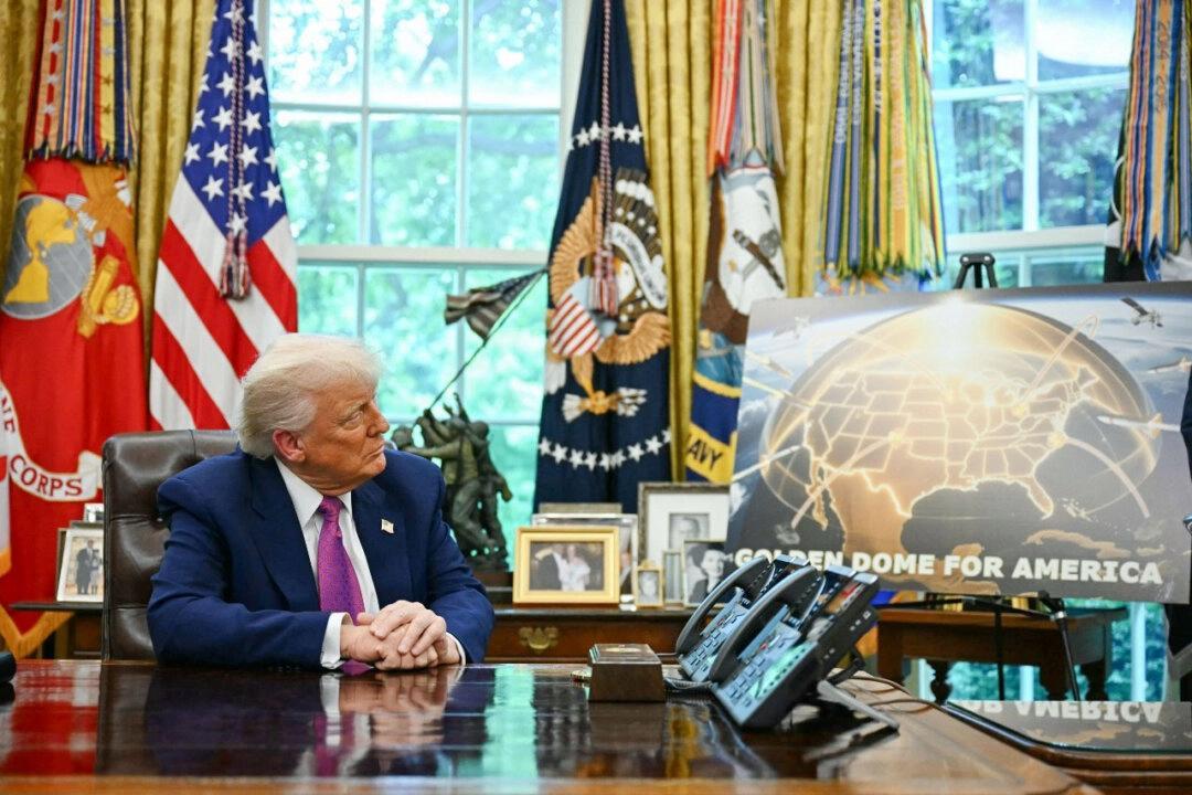 President Donald Trump under presentationen av missilförsvarssystemet Golden Dome i Ovala rummet den 20 maj 2025. Foto: Jim Watson/AFP via Getty Images