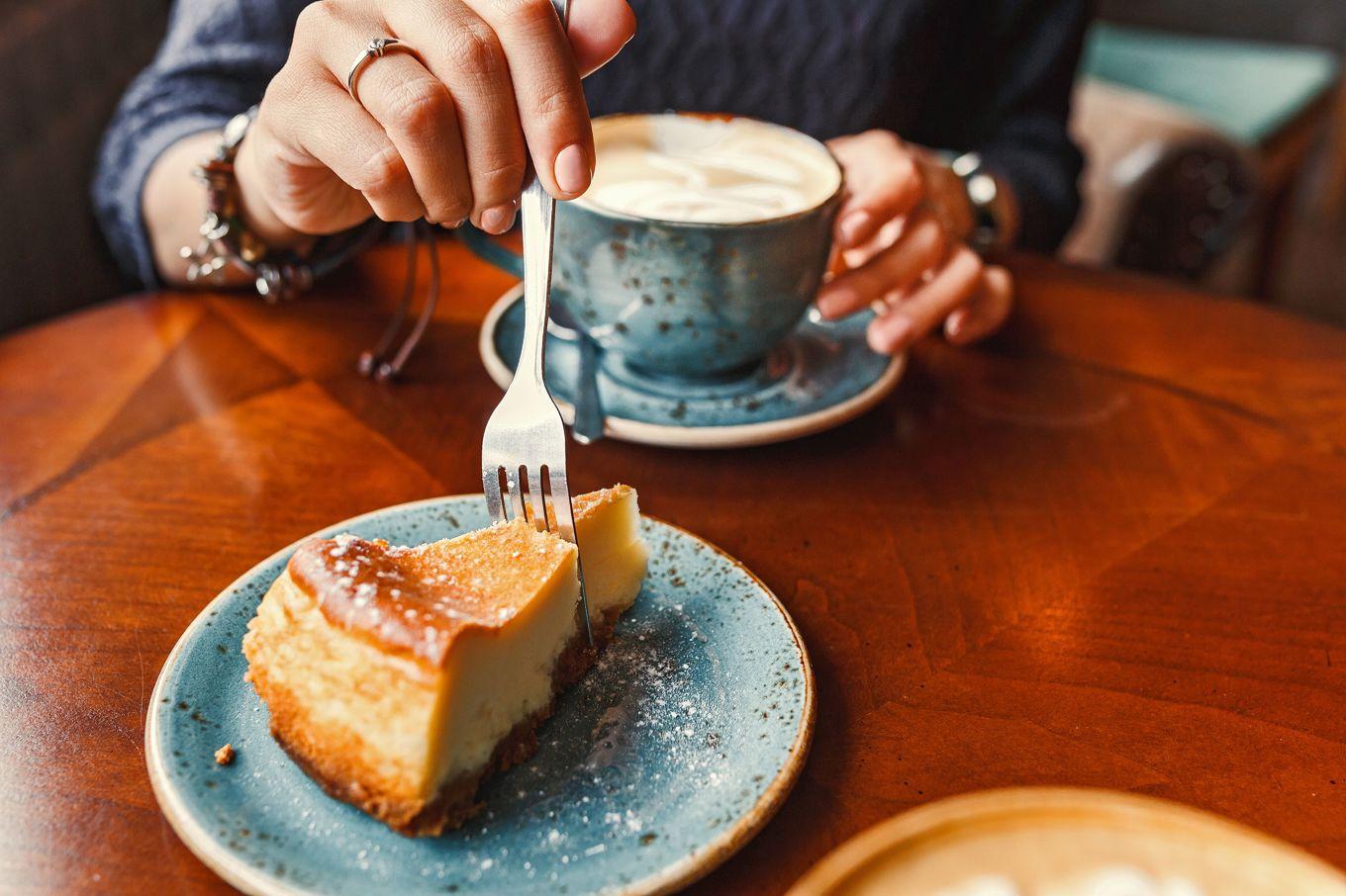 Om du vill bli av med några kilon ska du inte vara för sträng mot dig själv. Foto: Shutterstock