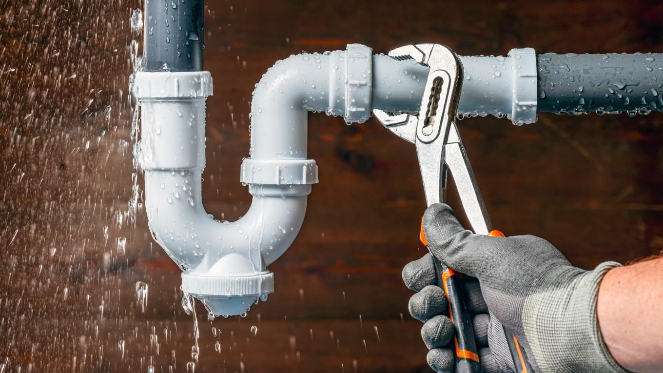 Vad är bäst, att göra rätt från början eller att fixa till problemen av ett dåligt grundarbete efteråt? Numera tycks tunga aktörer föredra det senare. Foto: Shutterstock