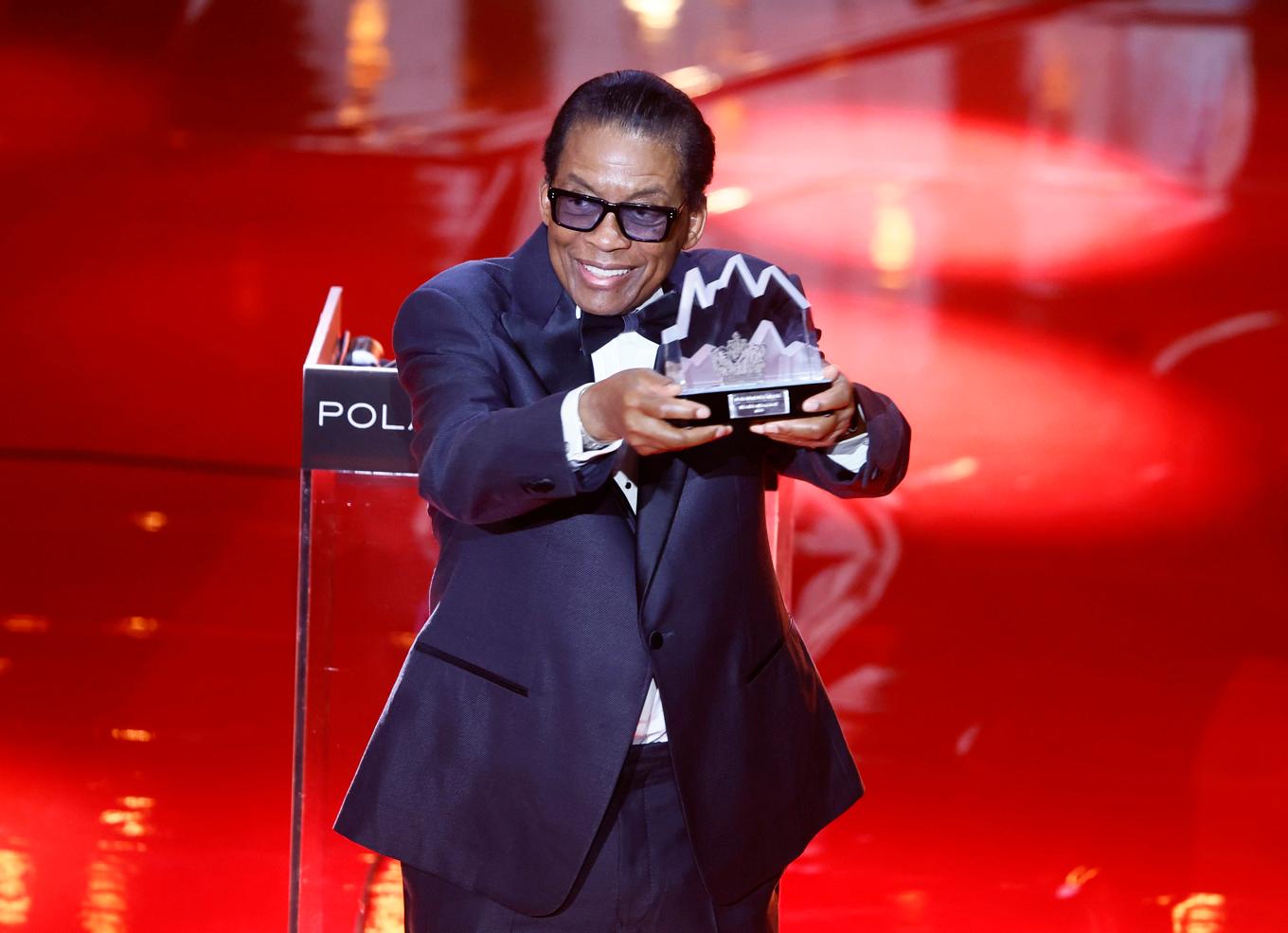 Den amerikanska jazzmusikern Herbie Hancock mottar Polarpriset 2025 på Grand Hotel i Stockholm. Foto: Stefan Jerrevång/TT