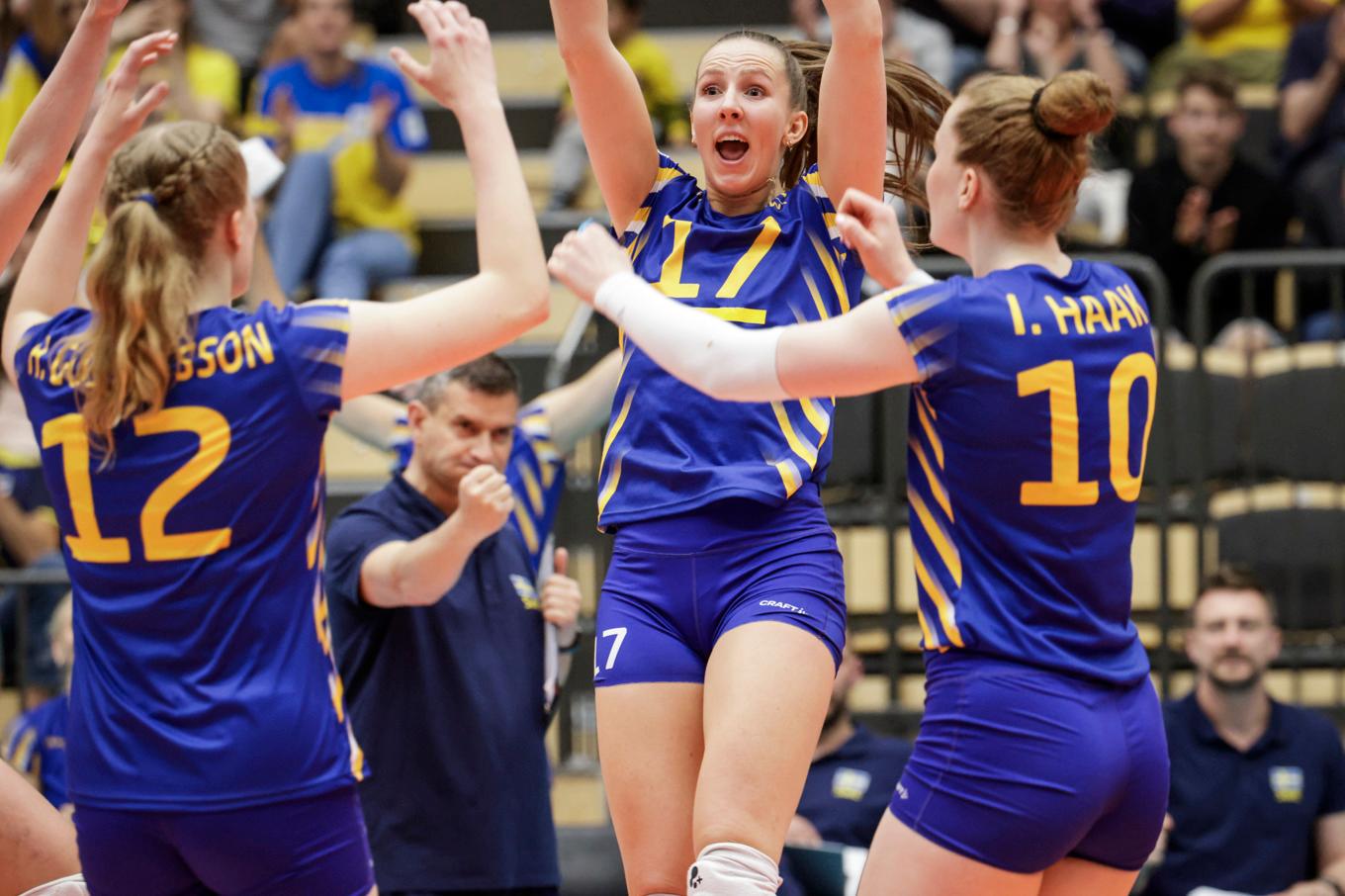 Anna Haak jublar över segern mot Portugal. Foto: Kicki Nilsson/TT