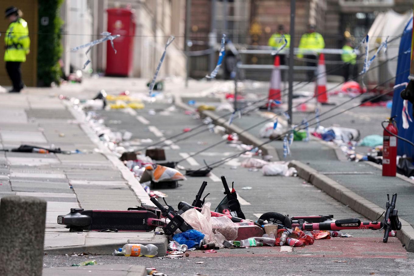 Många skadades när mannen körde rakt in i firande Liverpool-supportrar. Foto: Jon Super/AP/TT