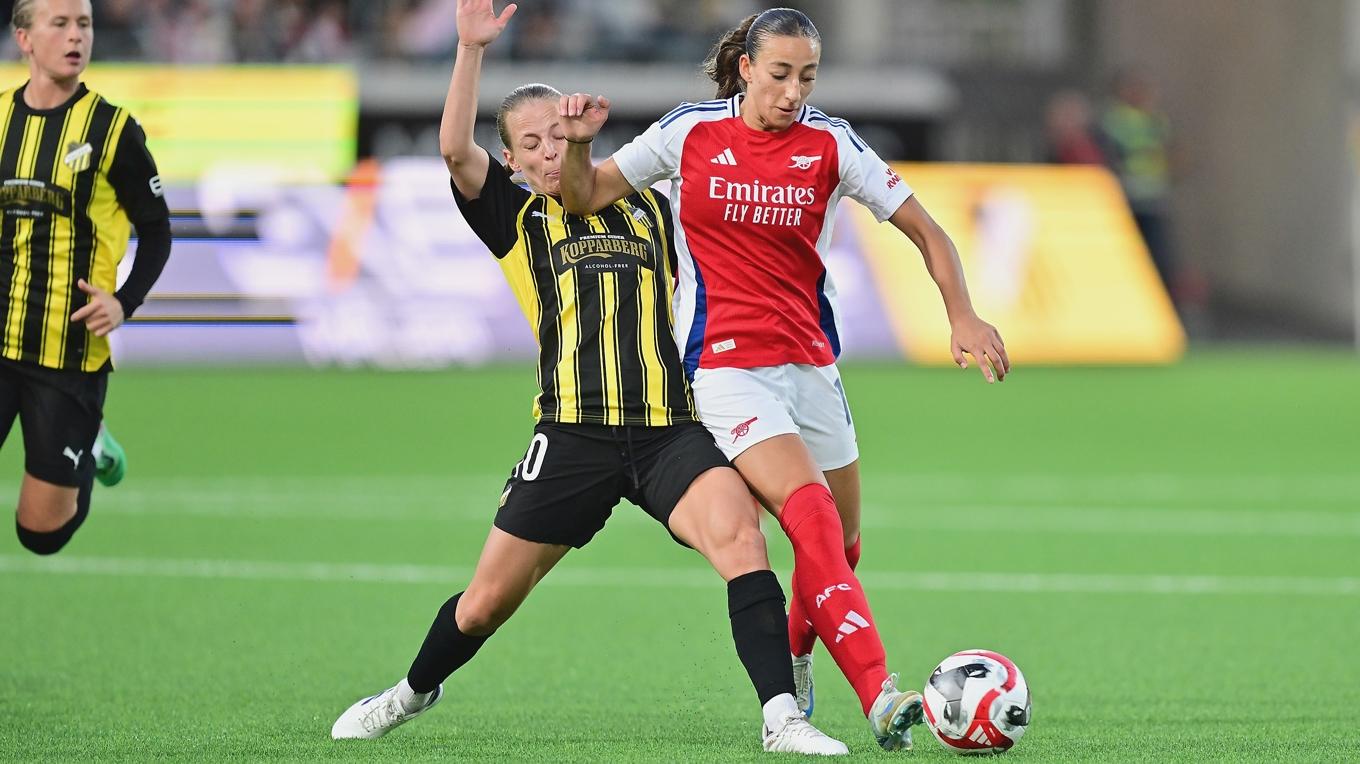 Rosa Kafaji är ännu inte bofast i Arsenals laguppställning, men jobbar hårt för att det ska bli verklighet. Får hon speltid mot Barcelona? Foto: Björn Larsson Rosvall/TT