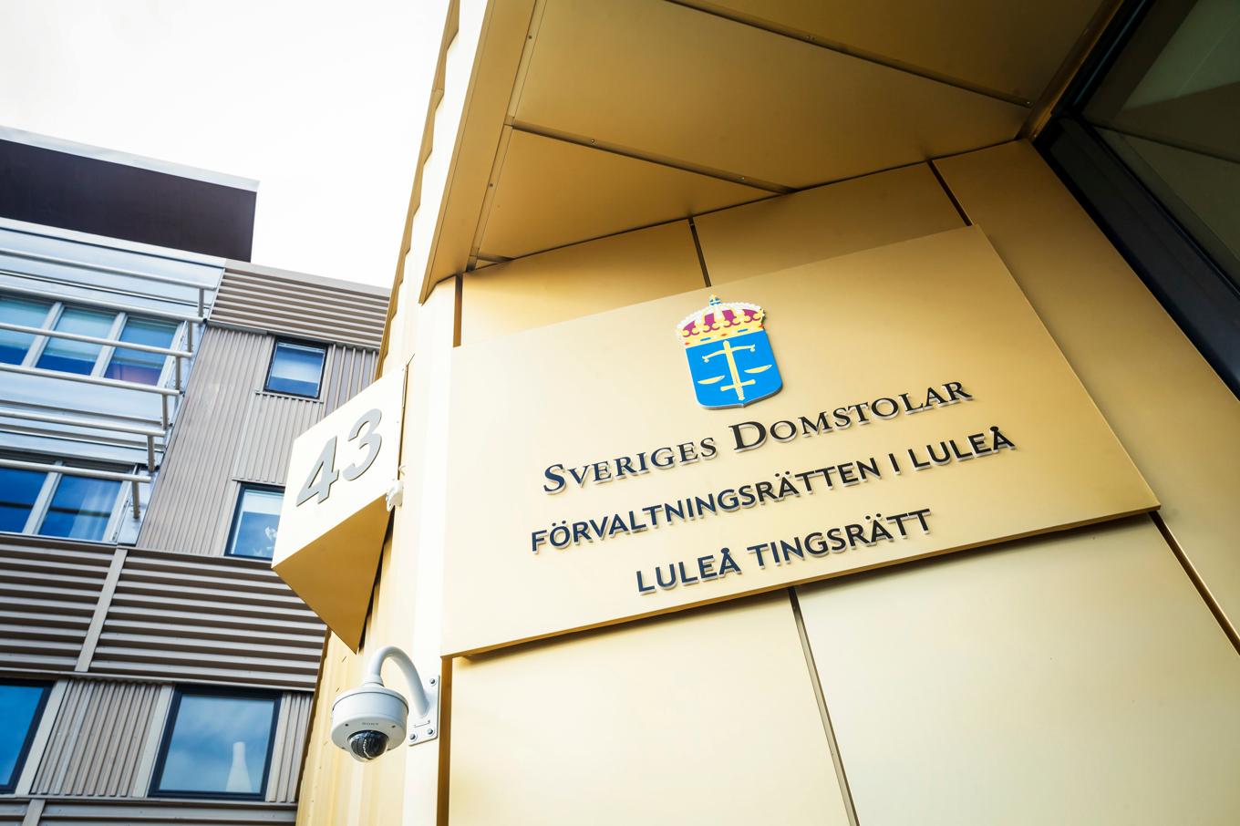 En man har dömts till fängelse för att ha kört en tung lastbil gravt berusad i Piteå. Arkvibild Foto: Susanne Lindholm/TT