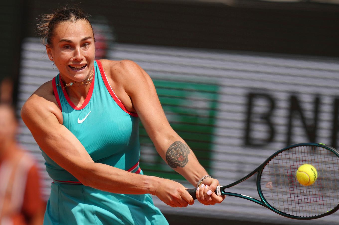 Världsettan Aryna Sabalenka tog sig till karriärens andra semifinal i Paris. Foto: Aurelien Morissard/AP/TT