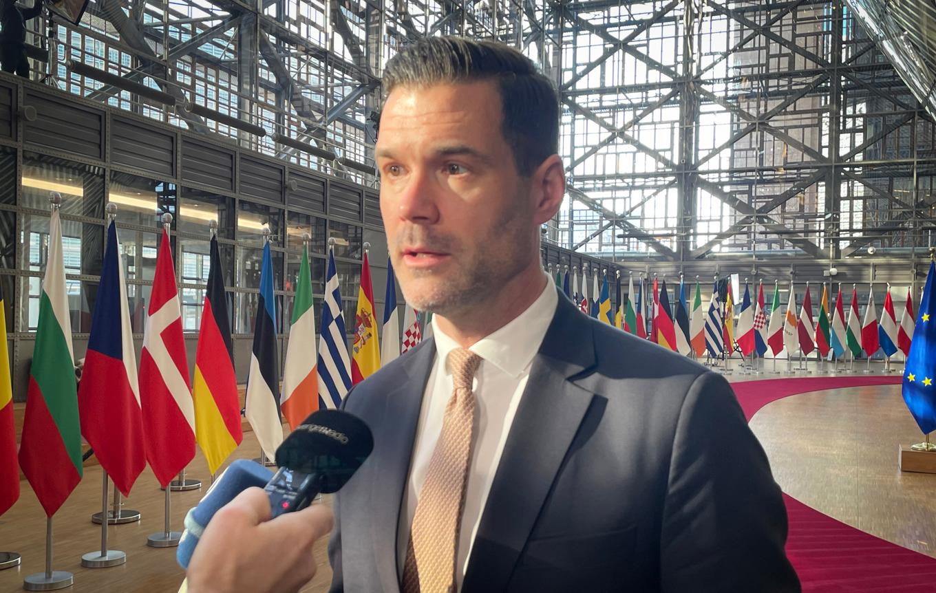 Migrationsminister Johan Forssell (M) på väg in till ett EU-möte i Bryssel tidigare i år. Foto: Wiktor Nummelin/TT