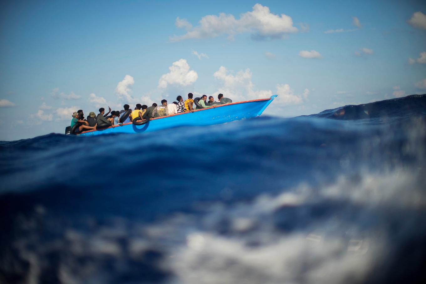 Tyskland uppges sluta stödja organisationer som räddar migranter i Medelhavet. Bilden är tagen i augusti 2022 Foto: Francisco Seco/AP/TT