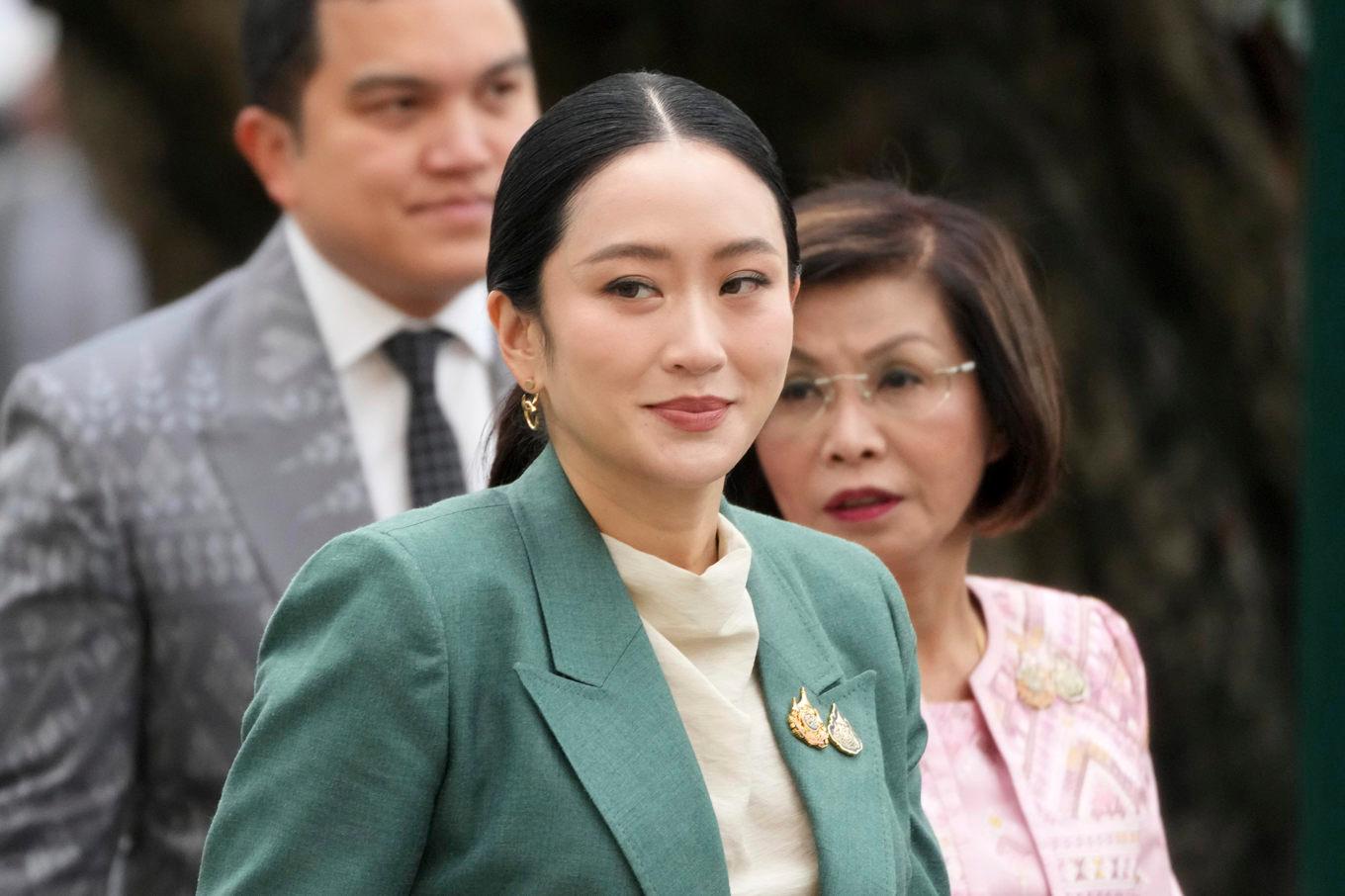 Thailands premiärminister Paetongtarn Shinawatra stängs av från sitt uppdrag. Foto: Sakchai Lalit/AP/TT