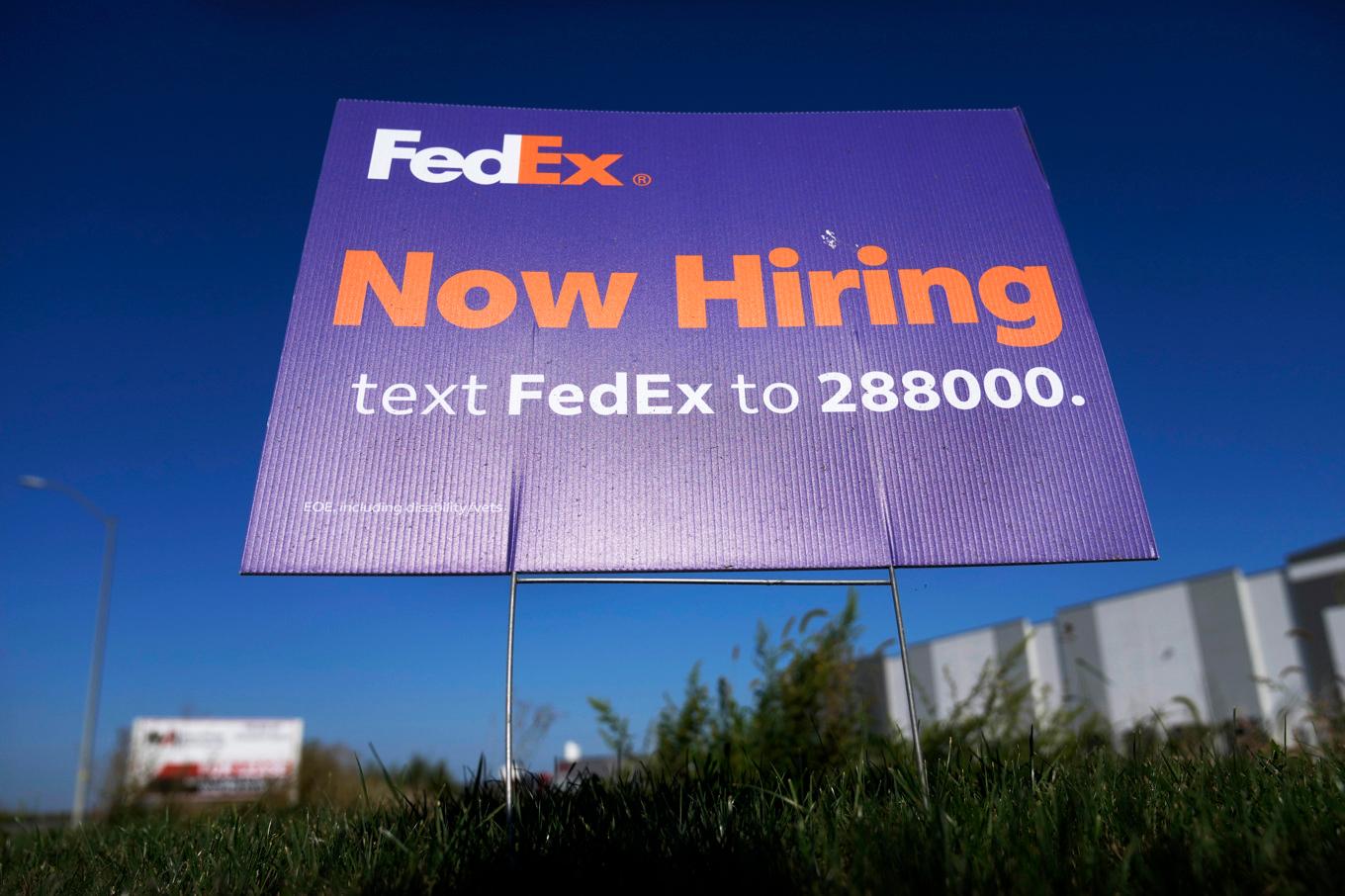 Fler jobb än väntat tillkom i juni i USA. Arkivbild. Foto: Charlie Neibergall/AP/TT