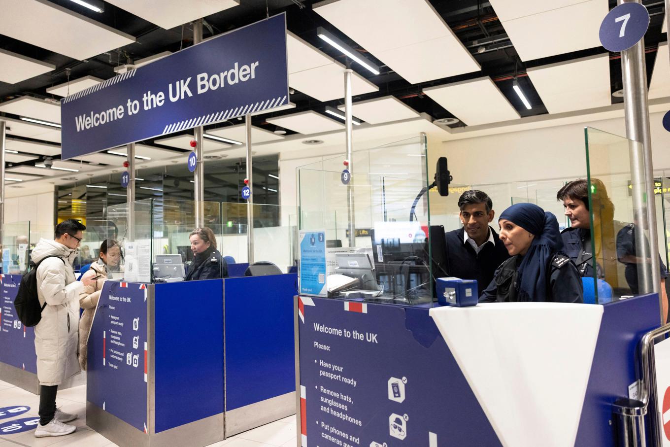 Numera krävs ett Eta-intyg för att ta sig in i Storbritannien. Det kan bli dyrare än tänkt. Arkivbild. Foto: Carlos Jasso/AP/TT