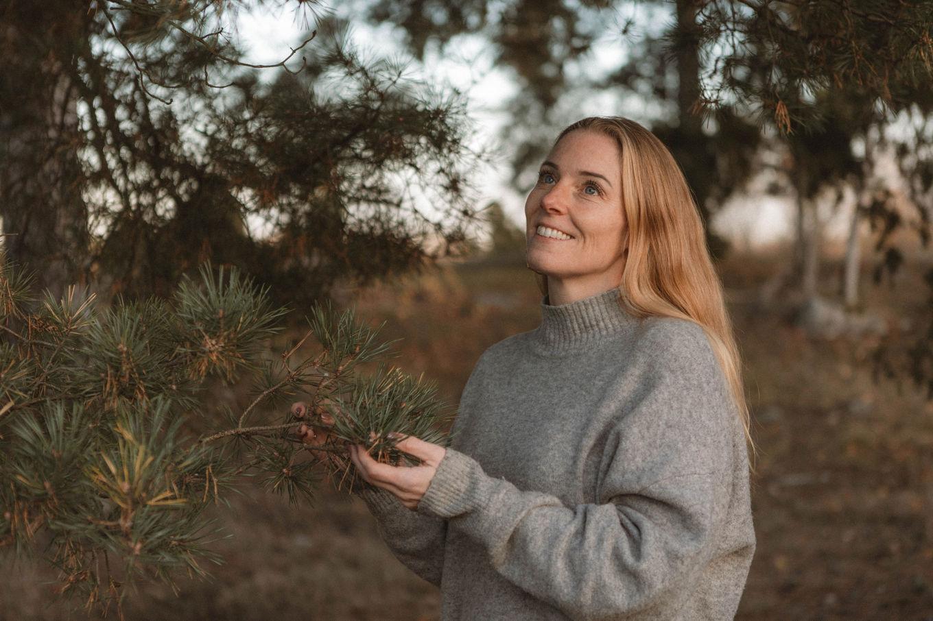 Jenny Kay hjälper människor att finna lugn i naturen. Foto: Tova Ellen Pettersson