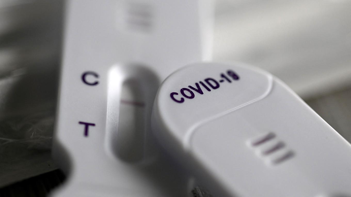 Magnasense, som sålde covid-19-tester under pandemin, har fått en kraftig sanktionsavgift. Foto: Damien Meyer/AFP via Getty Images