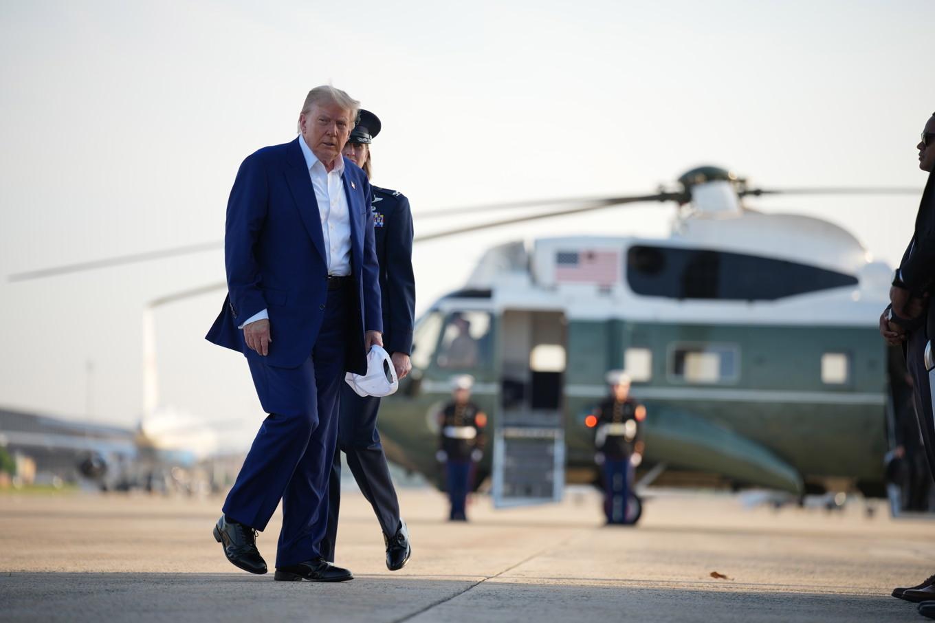 USA:s president Donald Trump på väg till Natomötet i Haag. Foto: Andrew Harnik/Getty Images