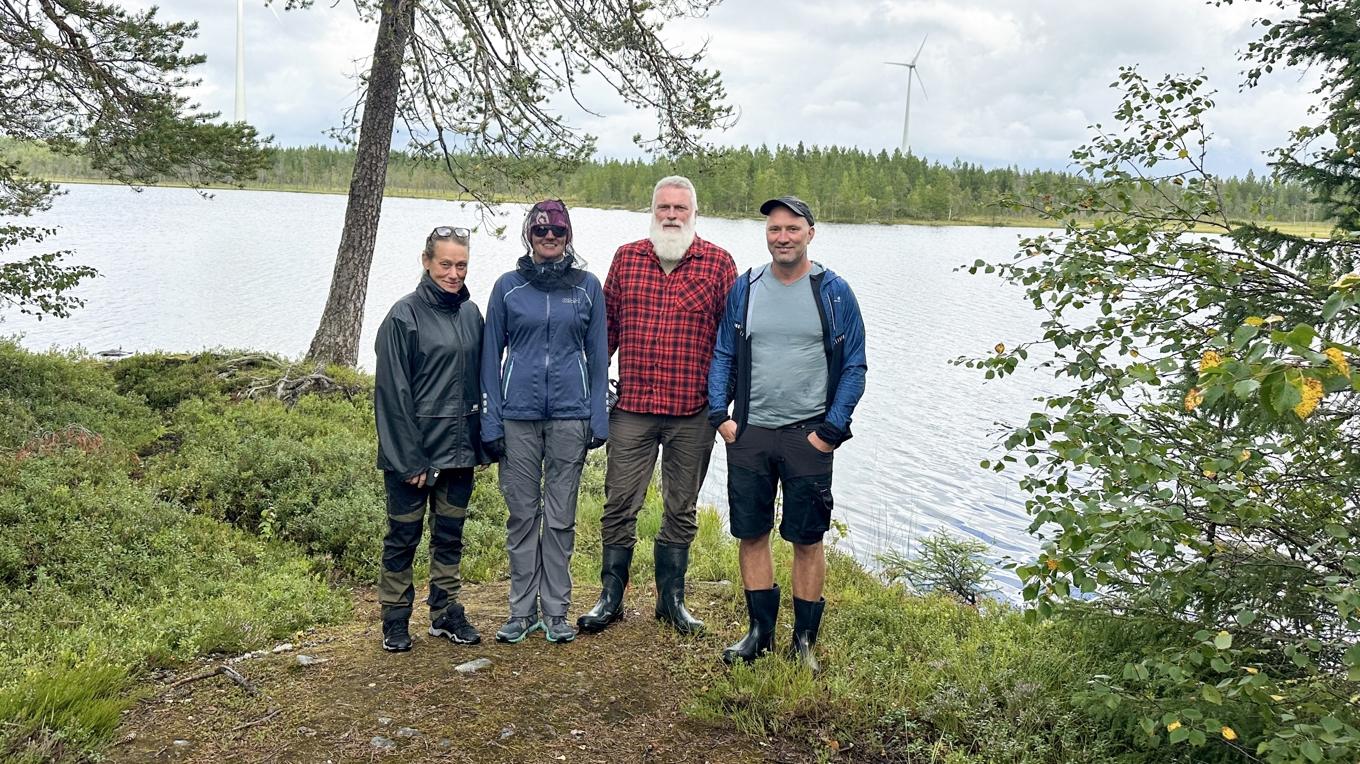 Med alternativ finansiering har forskare från Linköpings och Göteborgs universitet studerat potentiellt skadliga kemikalier från vindkraftverk. Foto: Privat