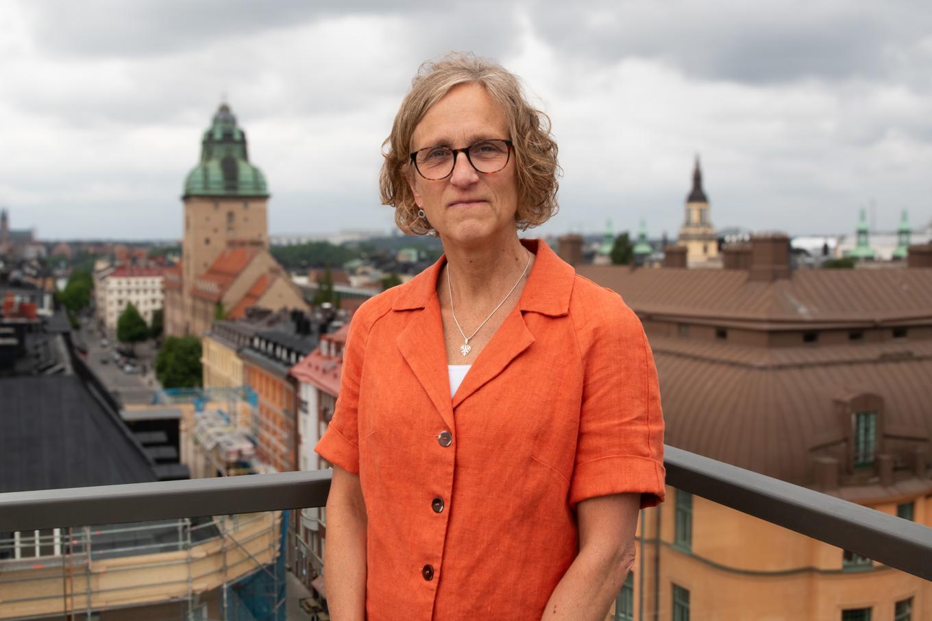 Ulrika Lindstedt på Brå har tagit fram rapporten ”Brott och otrygghet på landsbygden” tillsammans med Sara Jonsson. Foto: Brå