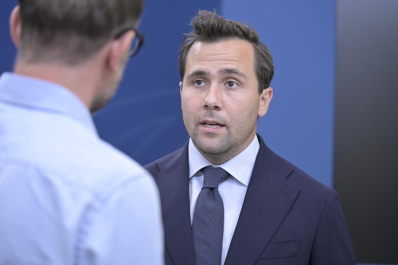 Bistånds- och utrikeshandelsminister Benjamin Dousa (M).  Foto: Roger Sahlström