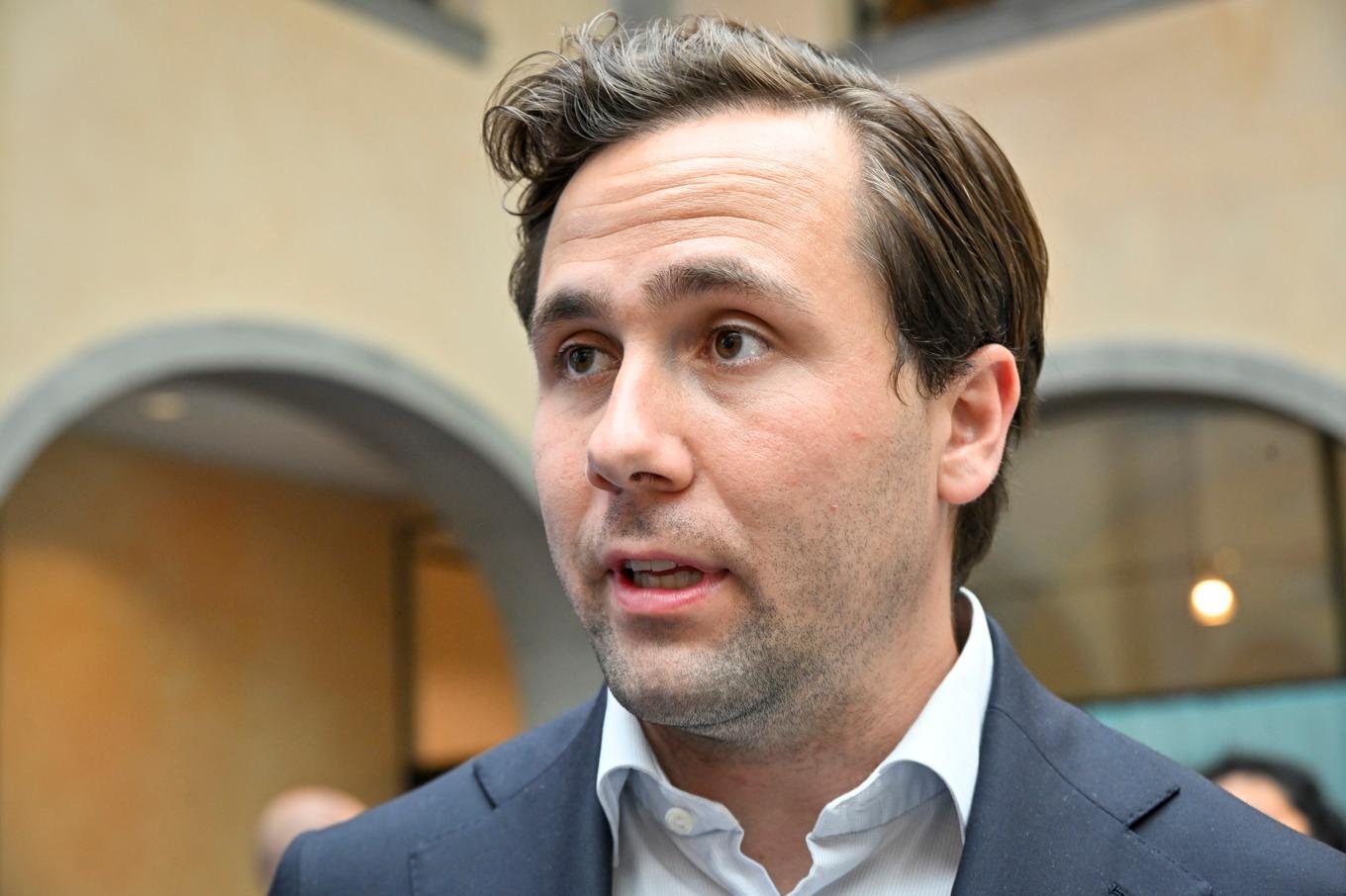 Ukraina får ett nytt svenskt stödpaket för att stärka landets civila cybersäkerhet meddelar bistånds- och utrikeshandelsminister Benjamin Dousa (M). Arkivbild. Foto: Henrik Montgomery/TT