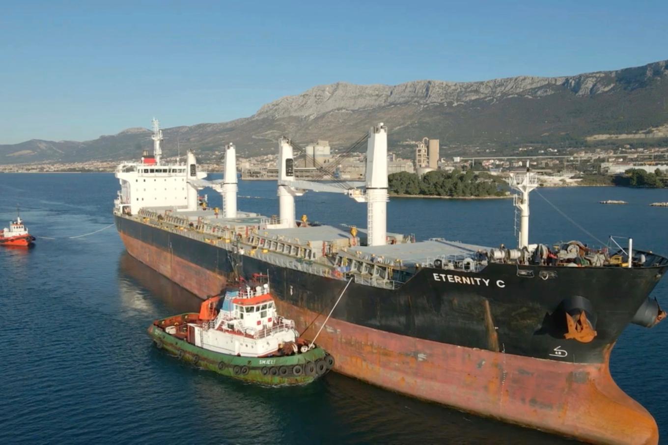 Fartyget Eternity C. Bild tagen i Kroatien 2023. Foto: Sinisa Aljinovic/AP/TT