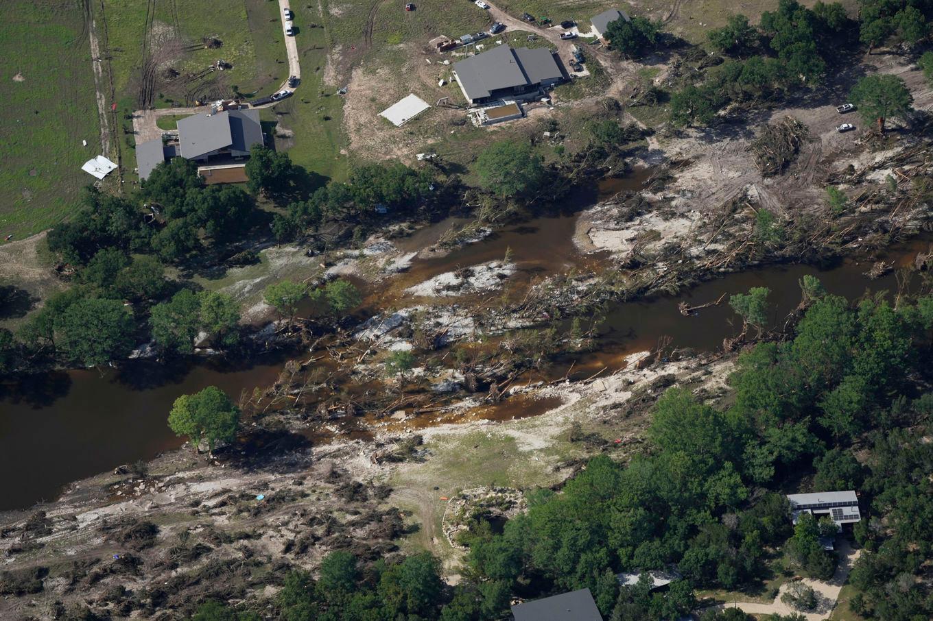 Skadorna vid Guadalupefloden i Texas är omfattande efter översvämningen. Bild tagen under tisdagen. Foto: Ashley Landis/AP/TT