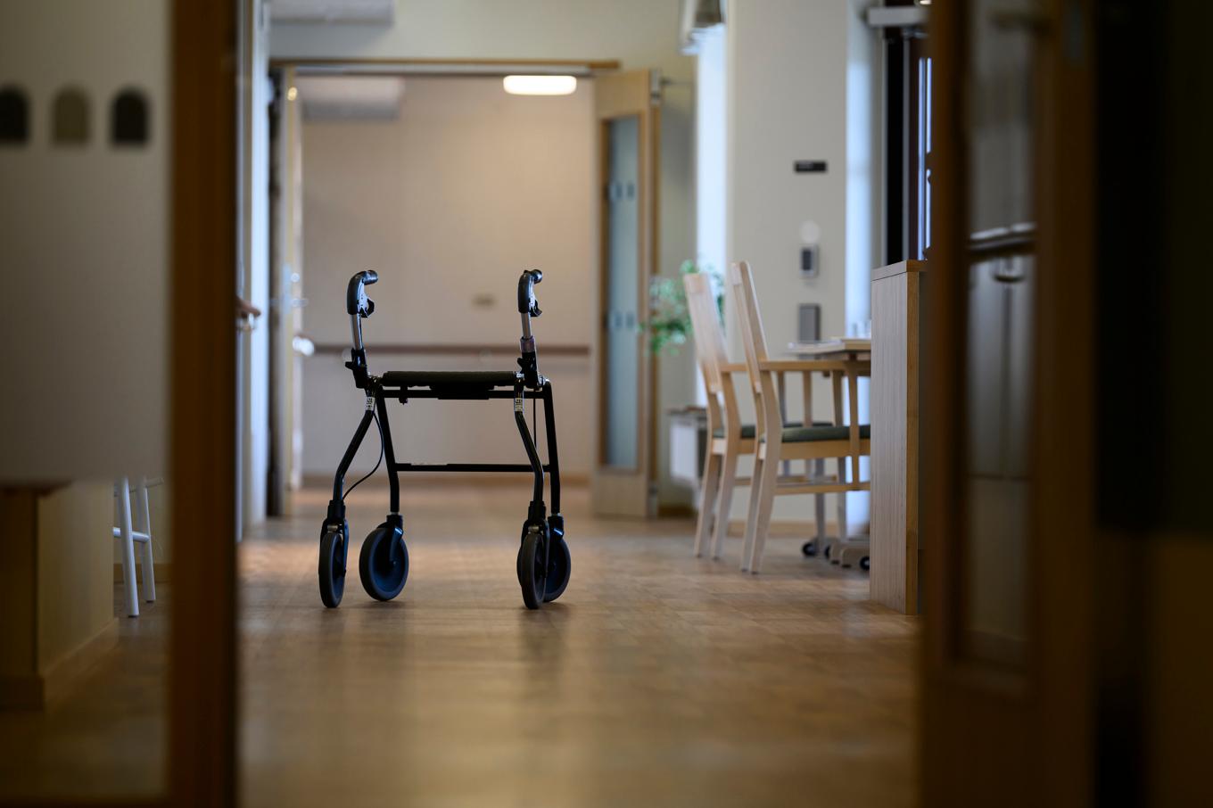 En anställd döms till fängelse för grov våldtäkt mot en kvinna på ett äldreboende i Värmland. Arkivbild. Foto: Oscar Olsson/TT