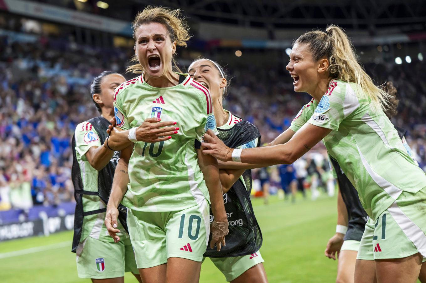 Italiens anfallsveteran Cristiana Girelli satte båda målen i 2–1-segern mot Norge. Foto: Martial Trezzini/AP/TT