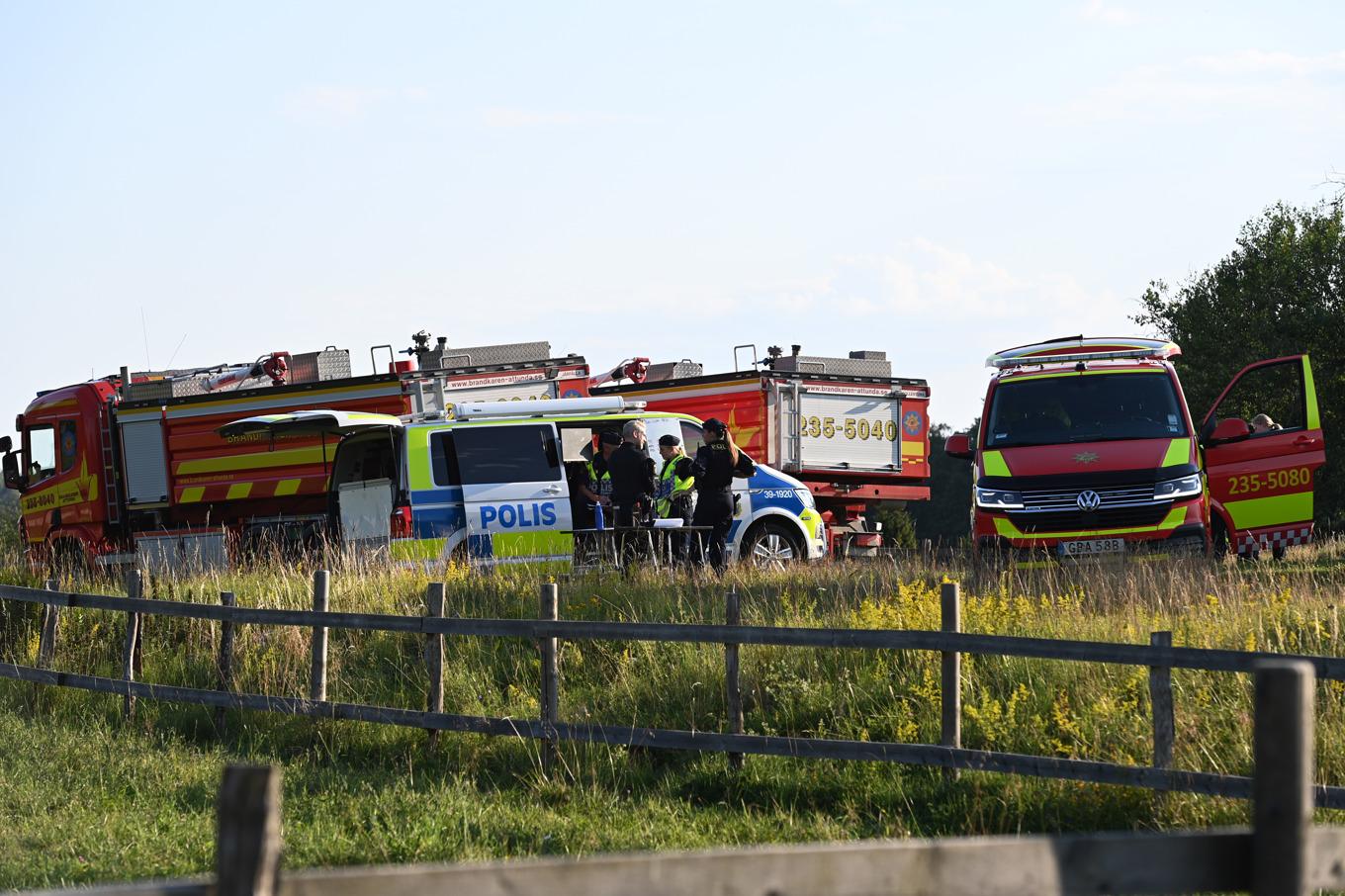 Marken är fortfarande överhettad där skogsbranden på Järvafältet utanför Stockholm bröt ut förra veckan – men branden är under kontroll, enligt Järfälla kommun. Foto: Anna Hållams/TT