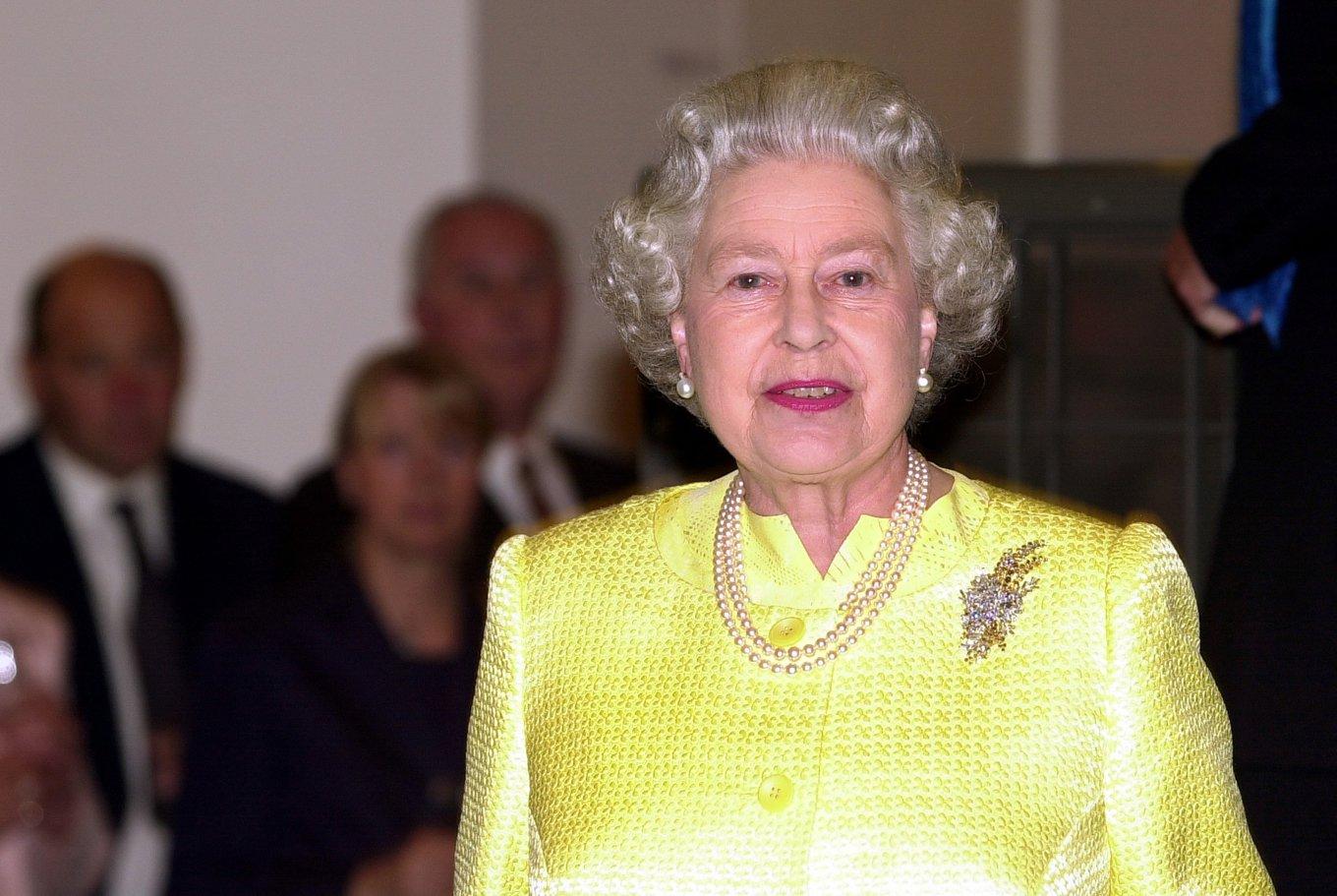 Drottning Elizabeth II föredrog färgglada kläder. Arkivbild. Foto: Heiko Junge/TT