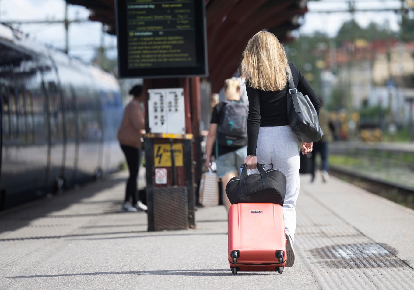 Enligt SJ har tåget stått still sedan i natt på grund av ett kontaktledningsfel som trafikverket ansvarar för. Arkivbild Foto: Fredrik Sandberg/TT