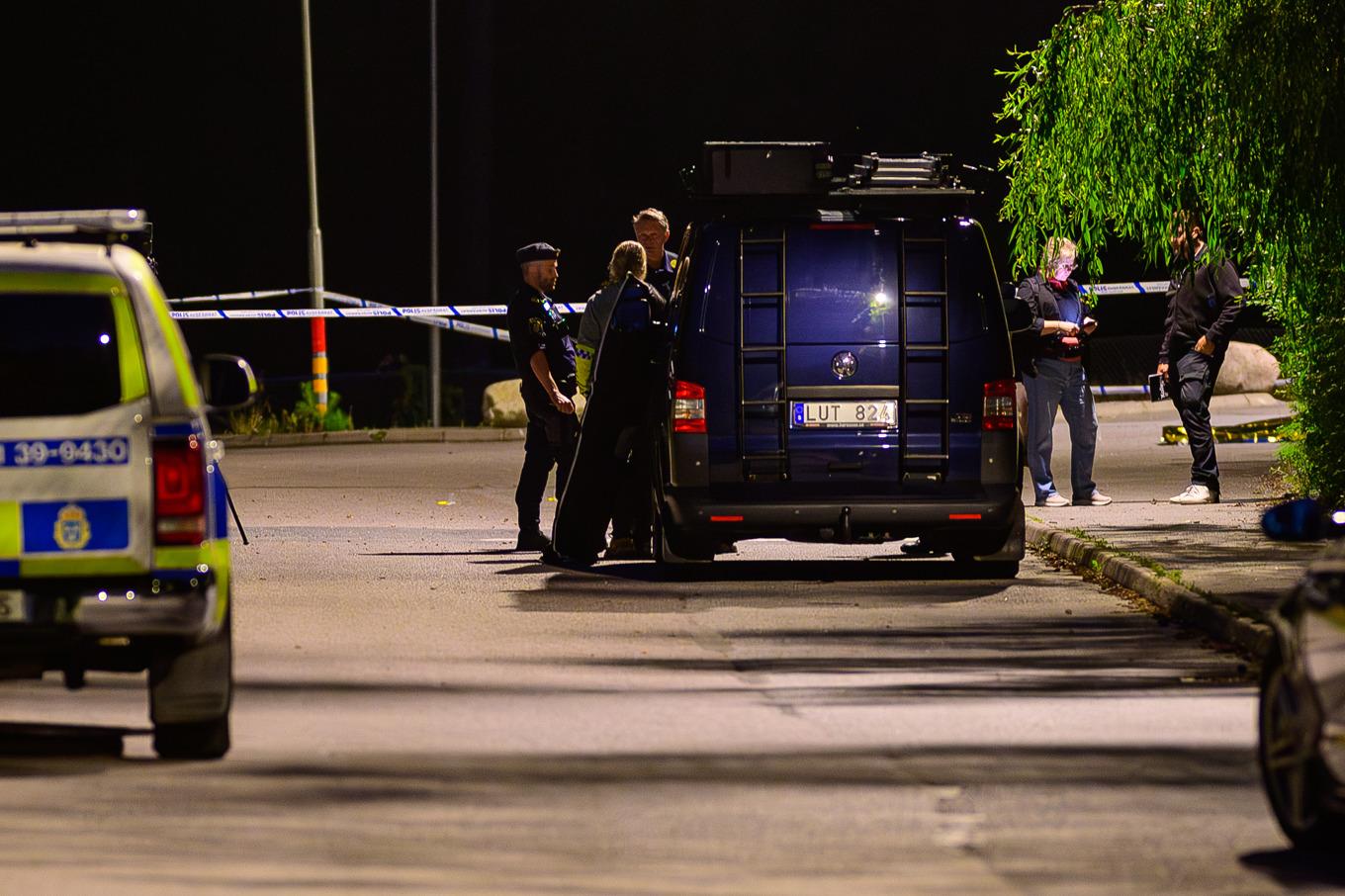 En person hittades under natten till söndagen skjuten i Barkarby i Järfälla norr om Stockholm. Foto: Magnus Lejhall/TT