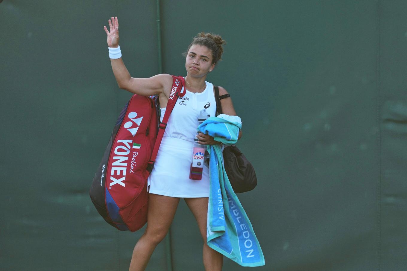 Jasmine Paolini fick tacka för sig redan i den andra omgången av WTA-turneringen i Kanada. Arkivbild. Foto: Joanna Chan/AP/TT