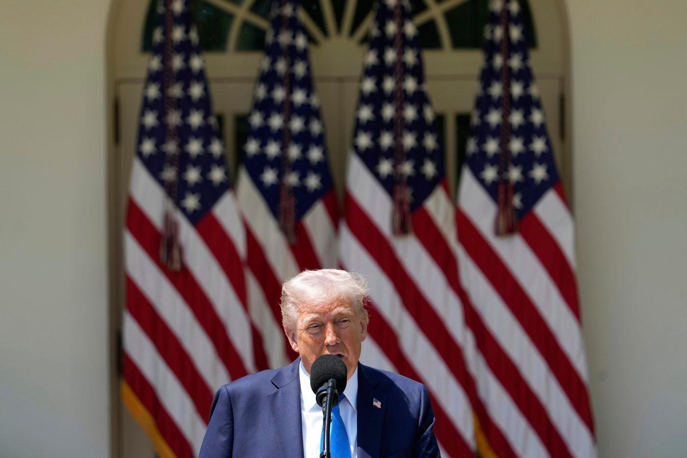 President Donald Trumps tullhot löper ut. Sedan tullpausen den 9 april på 90 dagar, som sedan förlängdes och löper ut den 1 augusti har USA slutit avtal på löpande band. Foto: Alex Brandon/AP/TT